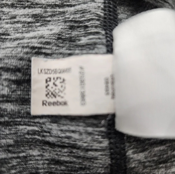 👕 Reebok 1/4 zip shirt size M in Heather gray - Picture 13 of 13